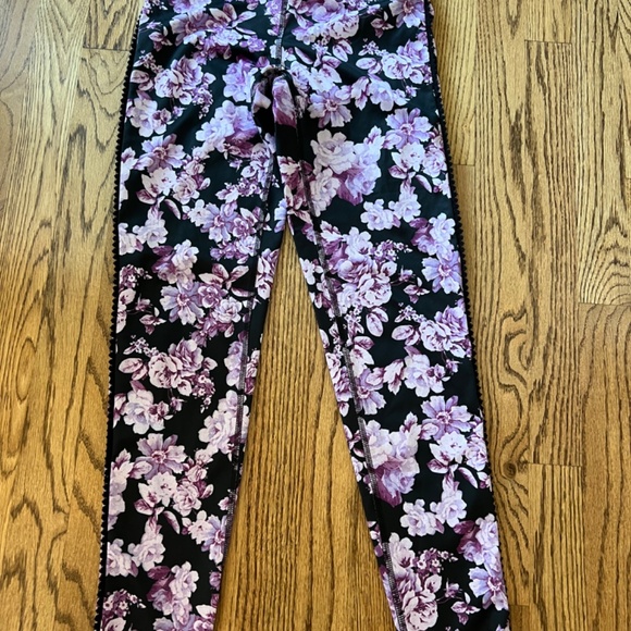 Beach Riot Active Kat Legging - Picture 2 of 4